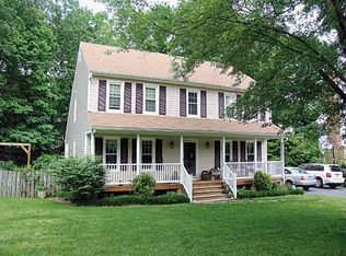 525 Glenmeadow Rd, Midlothian, VA 23114