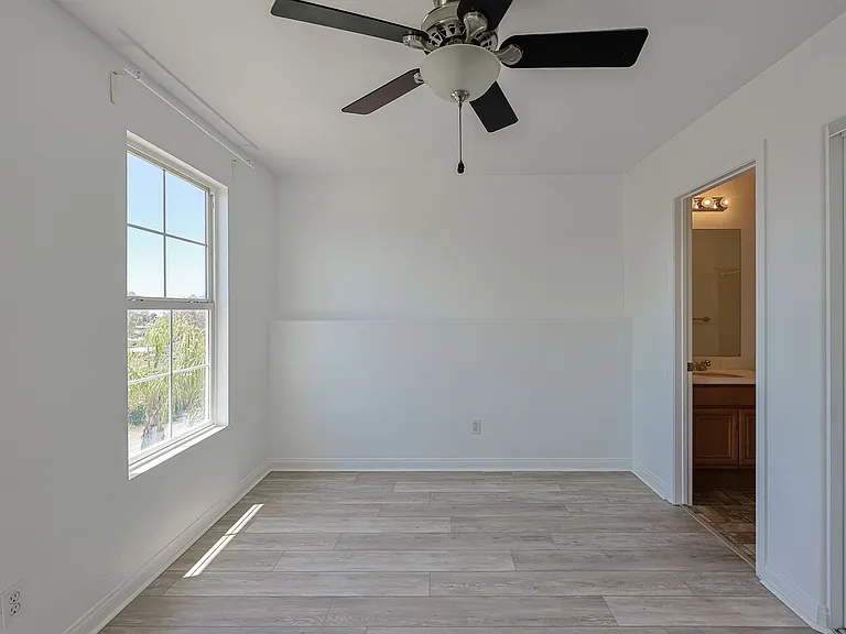 7370 La Mesita Pl #7 — Photo 17