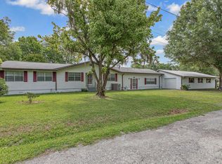 250 Crescent Ln, Crescent City, FL 32112