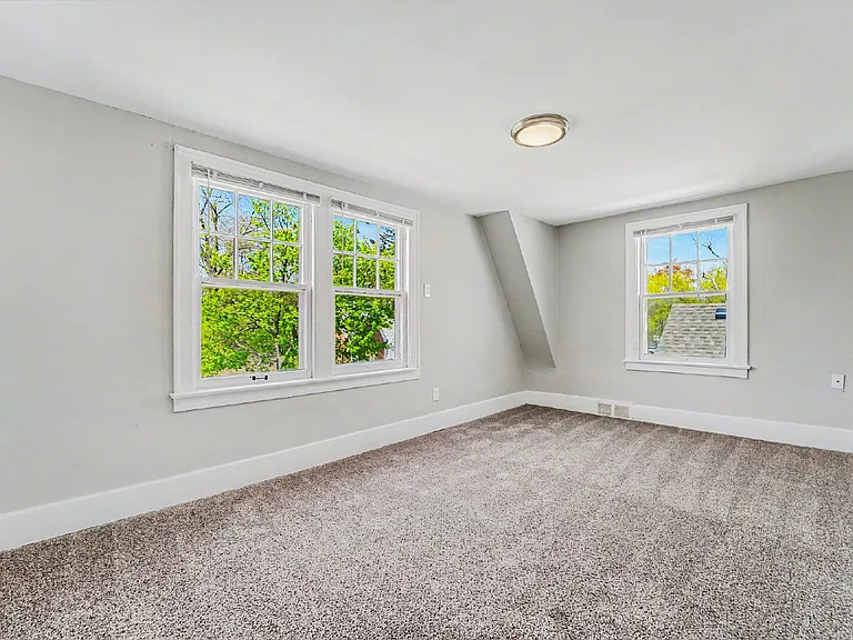 15818 Westbrook St — Photo 15