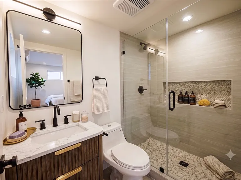 5933 Comey Ave #3 — Photo 5
