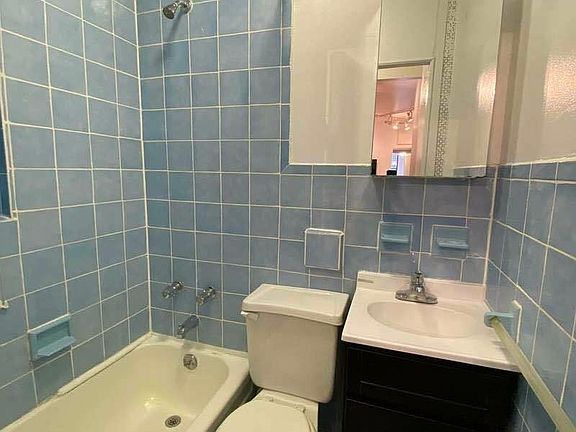 5th image of 515 W 46th St #44