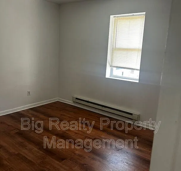 29 N Main St #3C — Photo 4