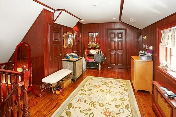 Sold by Madeleine Realty Ltd. | media 14