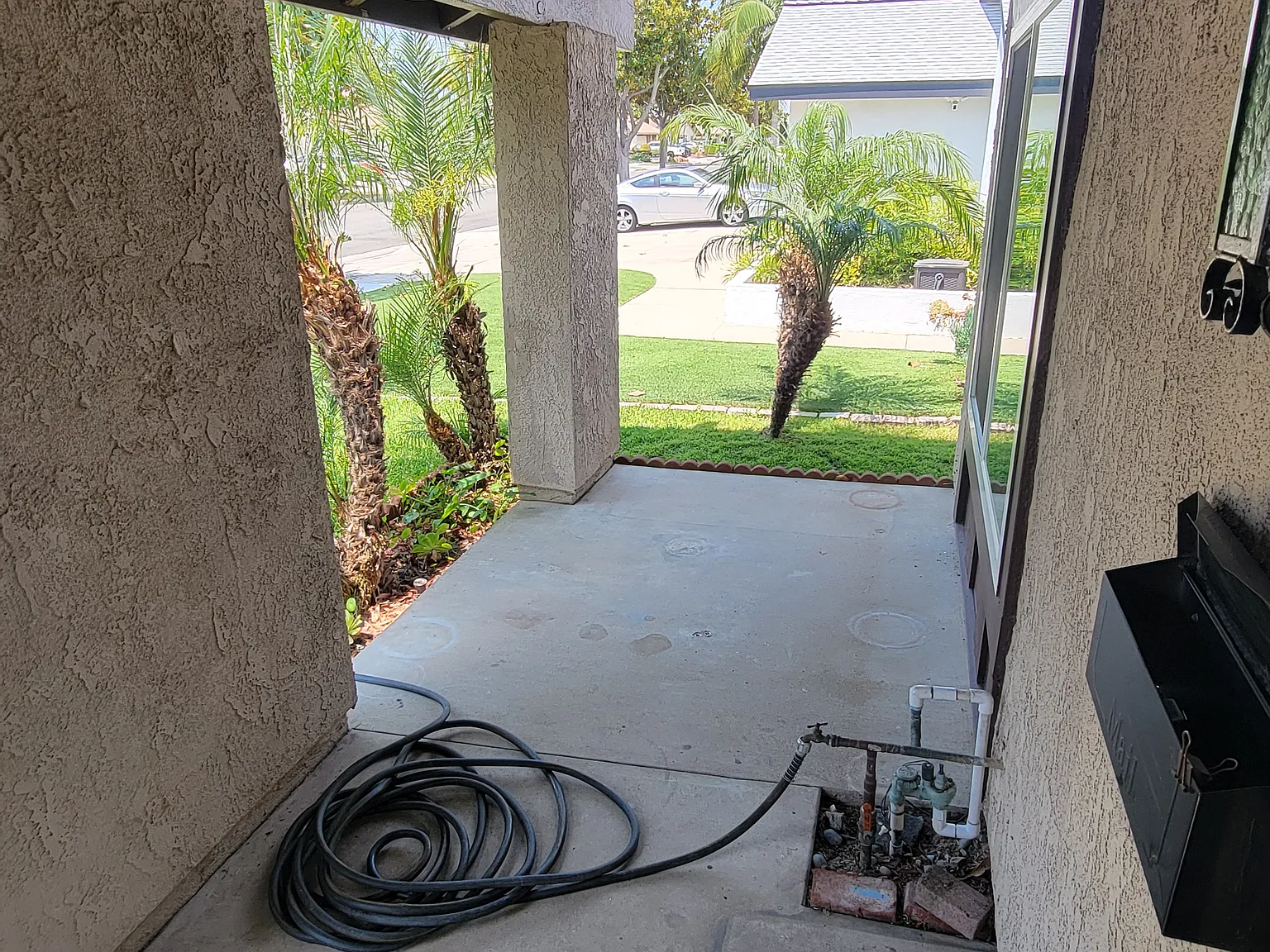 4 bed, 1385 sqft, $4,650 — Photo 2