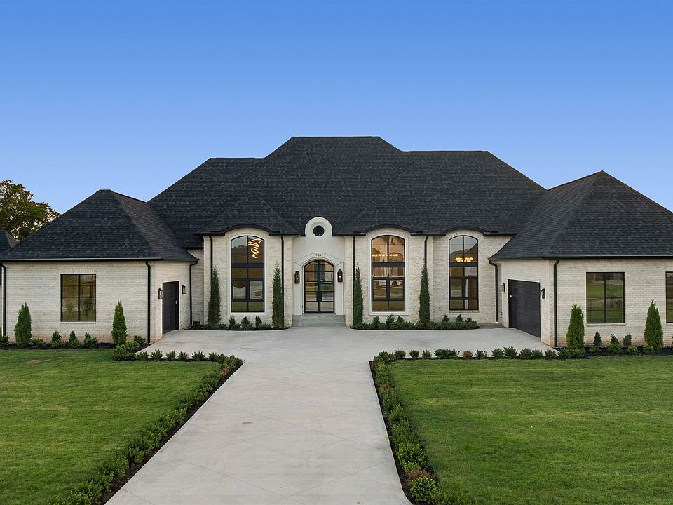 1st image of 739 Castle Stone Dr