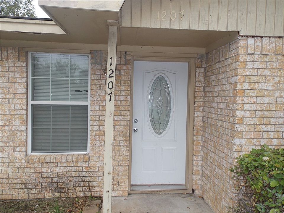 1st image of 1207 Georgia St