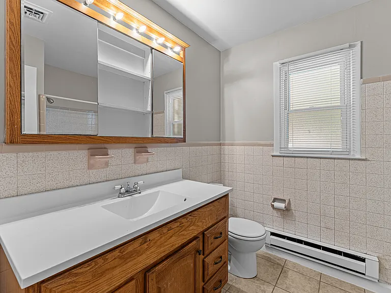 3301 Marne Ave — Photo 11