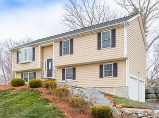 14 Central St, Newbury, MA 01922