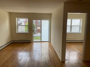 25-47 44th St #2F, Astoria, NY 11103