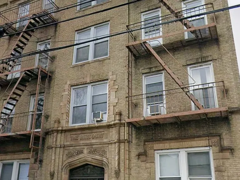 43-21 56th St #32 — Photo 27