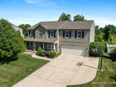 535 Firestone Dr SE, Byron Center, MI, 49315