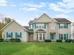 14536 Old Farm Rd, Granger, IN 46530