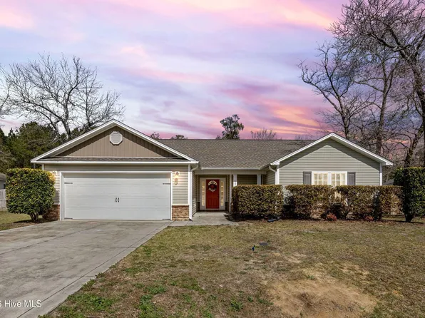 136 Braeburn Boulevard, Richlands, NC 28574