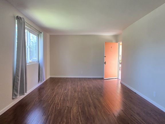 3rd image of 1302 Lyndon St APT 6