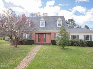 1090 Marshall St, Milton, PA 17847