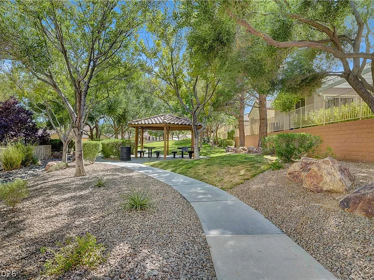 12052 Hathaway Pines Ln — Photo 53