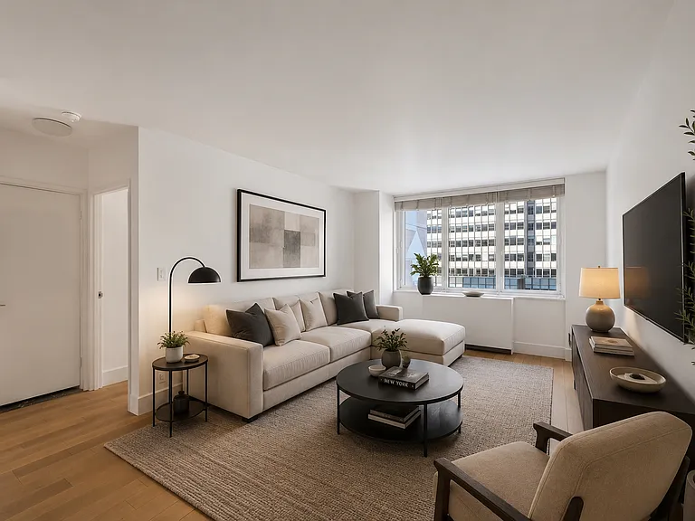 212 E 47th St #18A — Photo 1