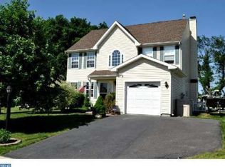 1420 Beverly Dr, Quakertown, PA 18951