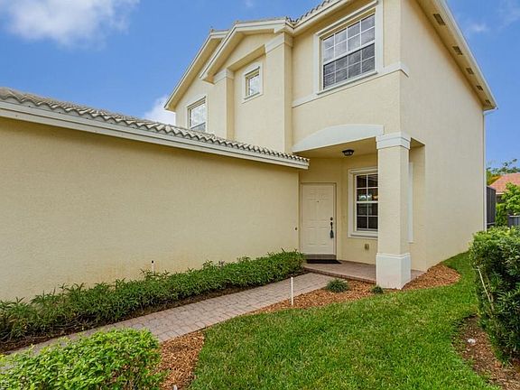 3rd image of 10301 Barberry Ln