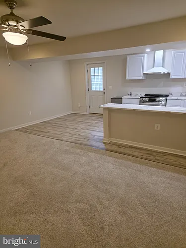 407 Apricot St Photo 1