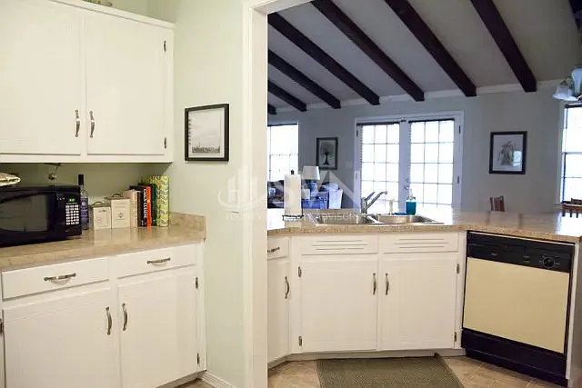 662 Ridgewood Dr — Photo 10