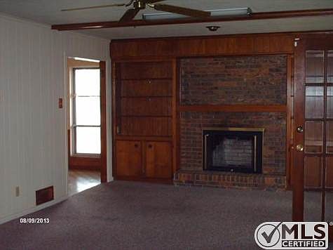 3rd image of 1509 Dakota Dr