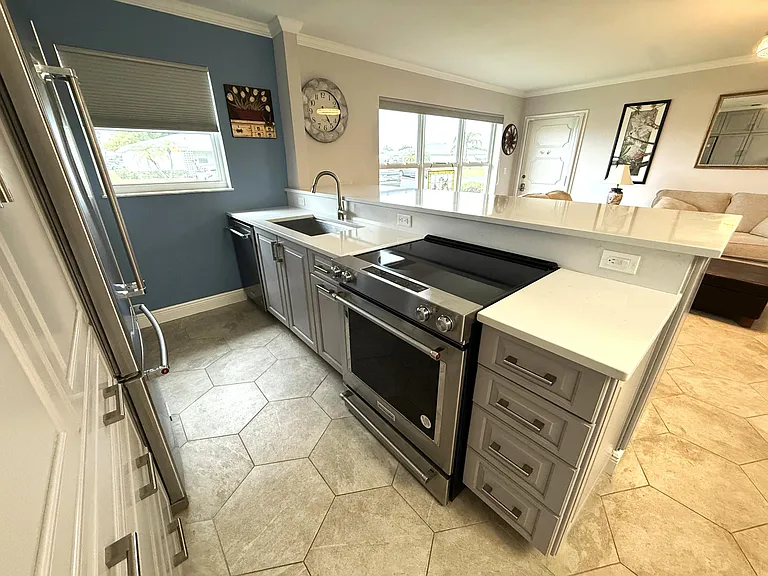 916 Savannas Point Dr #E — Photo 10