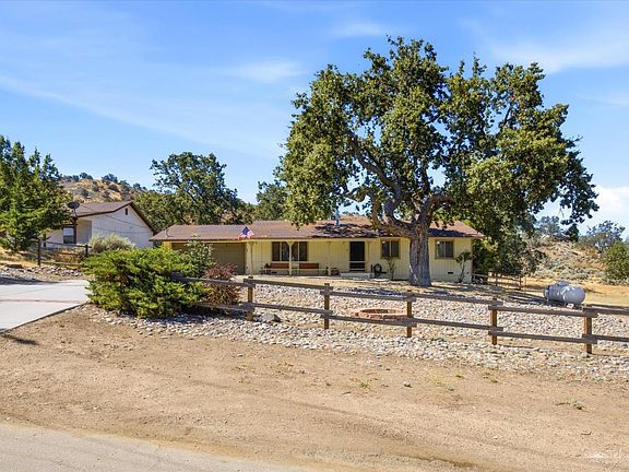3rd image of 27320 War Admiral Ct