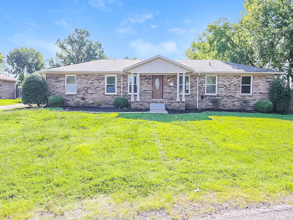1st image of 2840 Oakview Dr