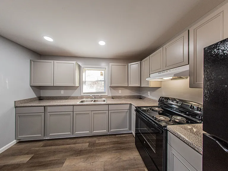 120 Lake Dr #3 — Photo 9
