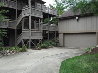 620 Meredith Ln, Cuyahoga Falls, OH 44223