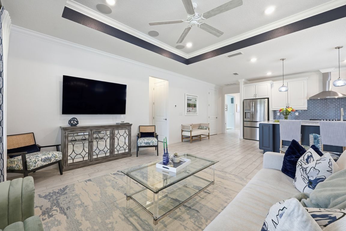 next background image