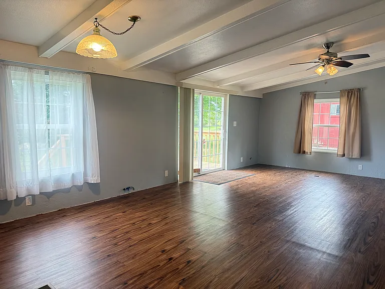 184 Bessor Rd — Photo 7