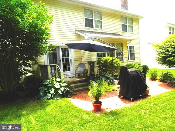 5th image of 21461 Cameron Ct