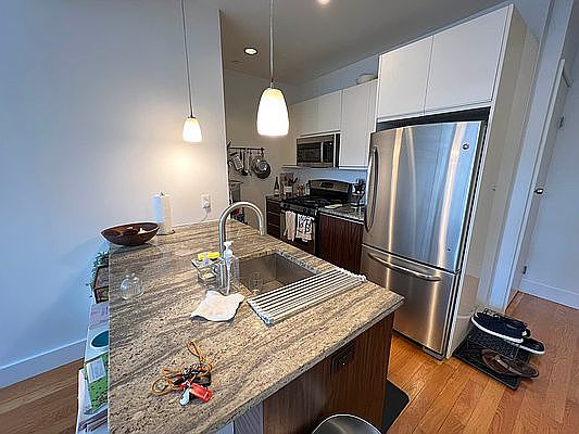 3rd image of 836 Bergen St #421