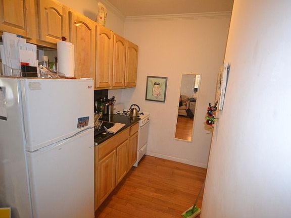 3rd image of 135 Sullivan St #4D