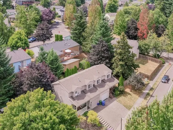 37600 SE Dubarko Rd, Sandy, OR 97055
