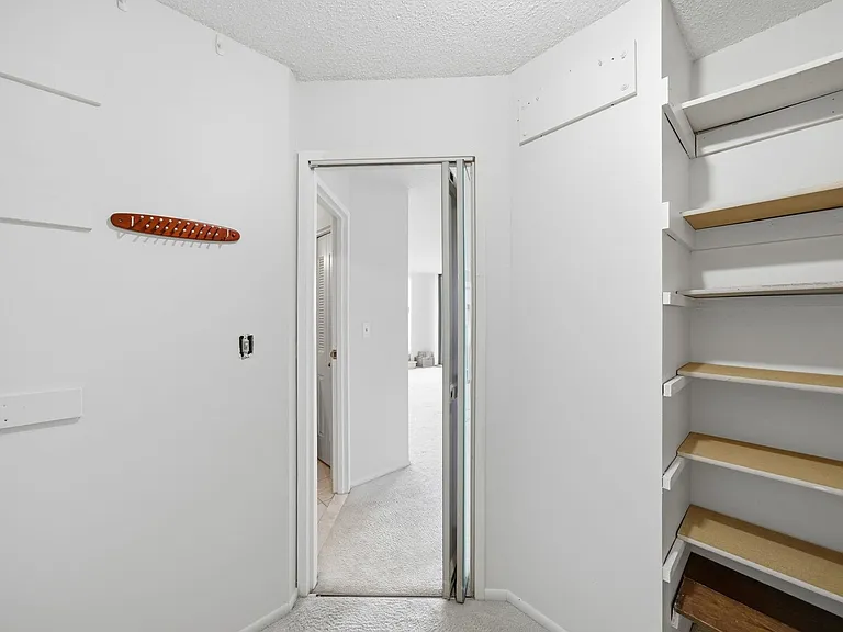 2103 Harmon Cove Tower #2103 — Photo 30