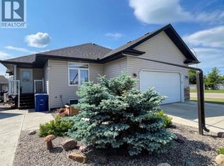 7 Fairway Ct, Meadow Lake, SK S9X