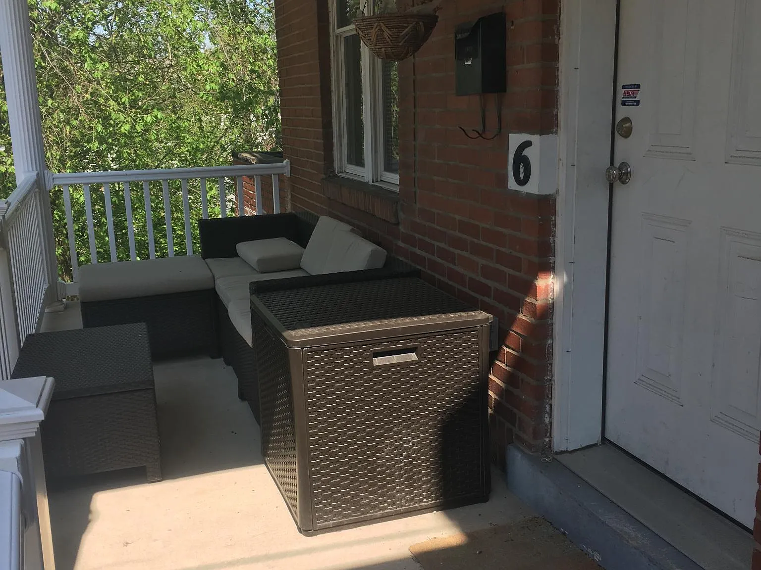 3 bed, 3.5 bath, 1550 sqft, $1,800 — Photo 2