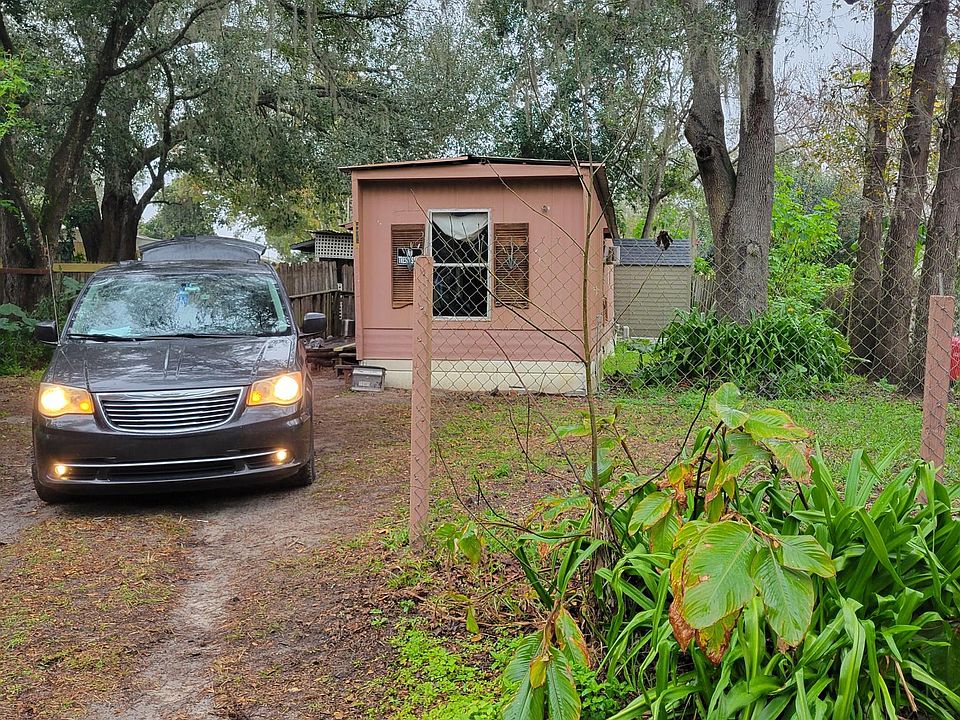 1st image of 21365 Canal Dr