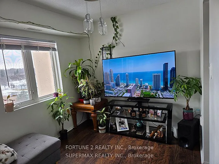 858 Commissioners Rd E #1008 — Photo 11