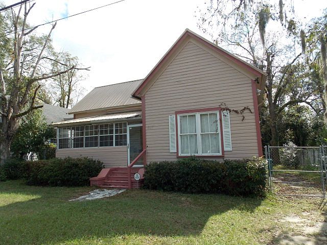 1st image of 517 W Gordon St