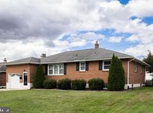 2424 E Parris Dr, Wilmington, DE 19808