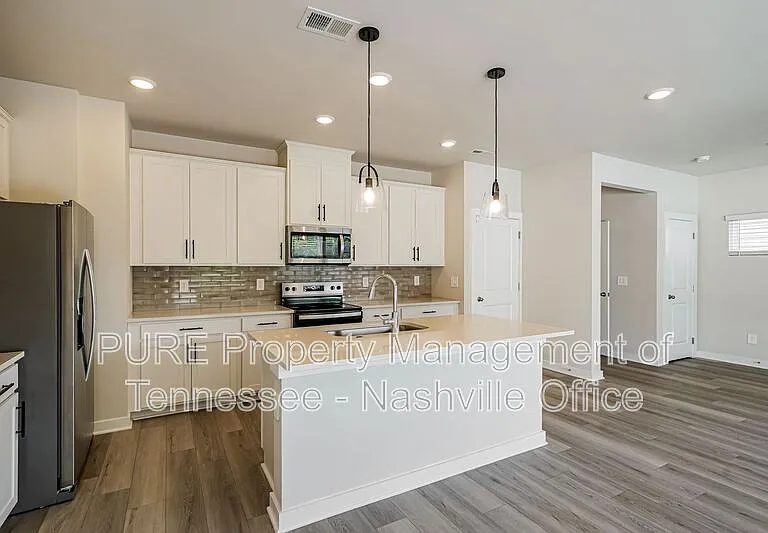 3889 Northbrook Dr — Photo 28