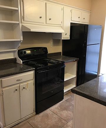 4th image of 13338 Chesterton Dr