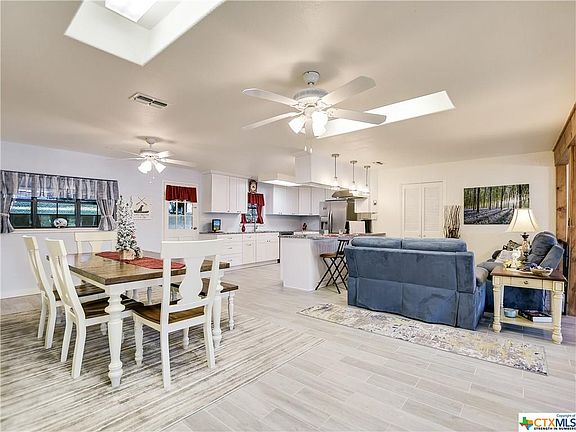 4th image of 1602 Williams Lakeshore