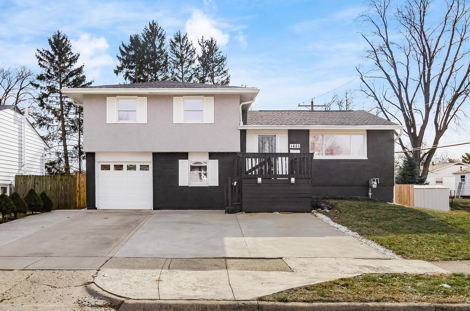 1451 Merton Dr photo 1