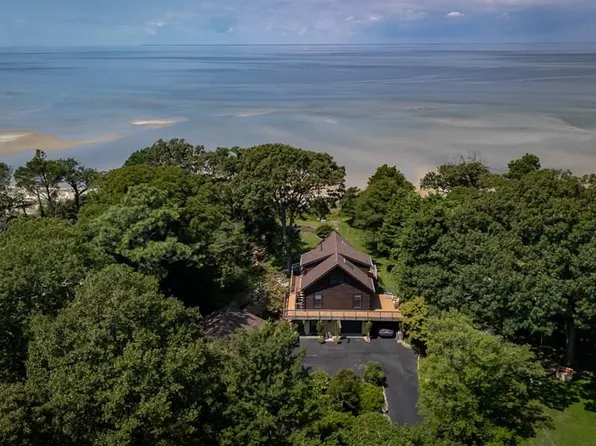 14432 Hungars Beach Rd, Machipongo, VA 23310